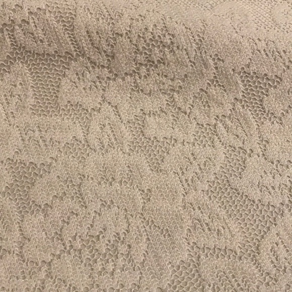 White skirt from Abercrombie&Fitch - Picture 4 of 4